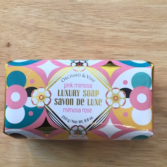 Orchard & Vine Other - Orchard & Vine Luxury Soap